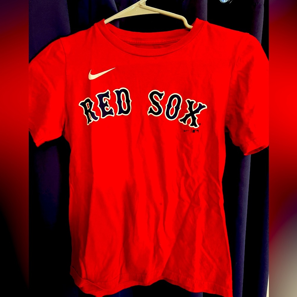Red Sox tee shirt Betts
